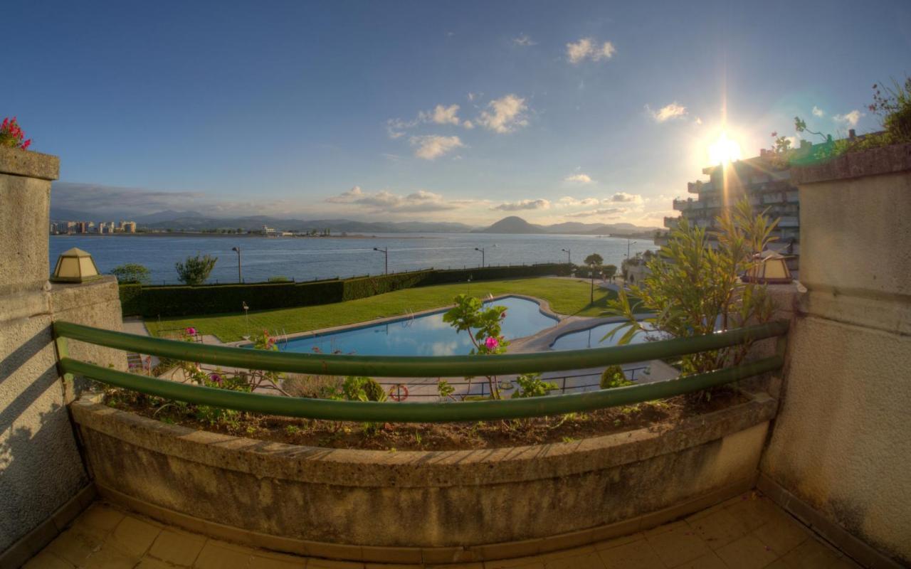 Vistamar. Primera Linea. Bahia De Santona公寓 外观 照片